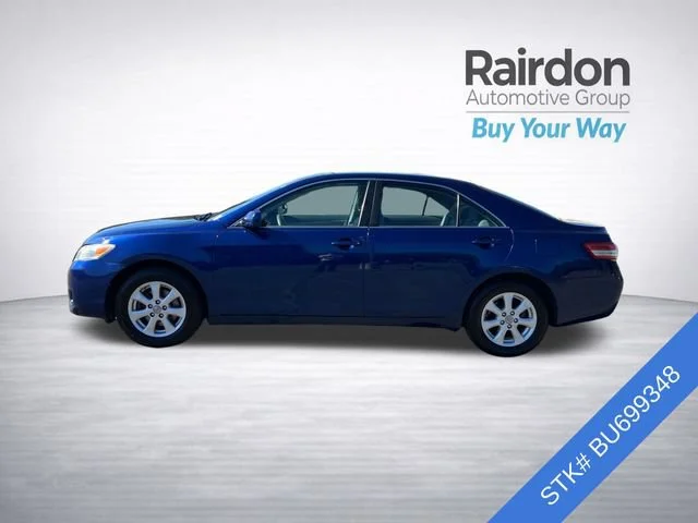 Used 2011 Blue Ribbon Metallic Toyota LE image 4