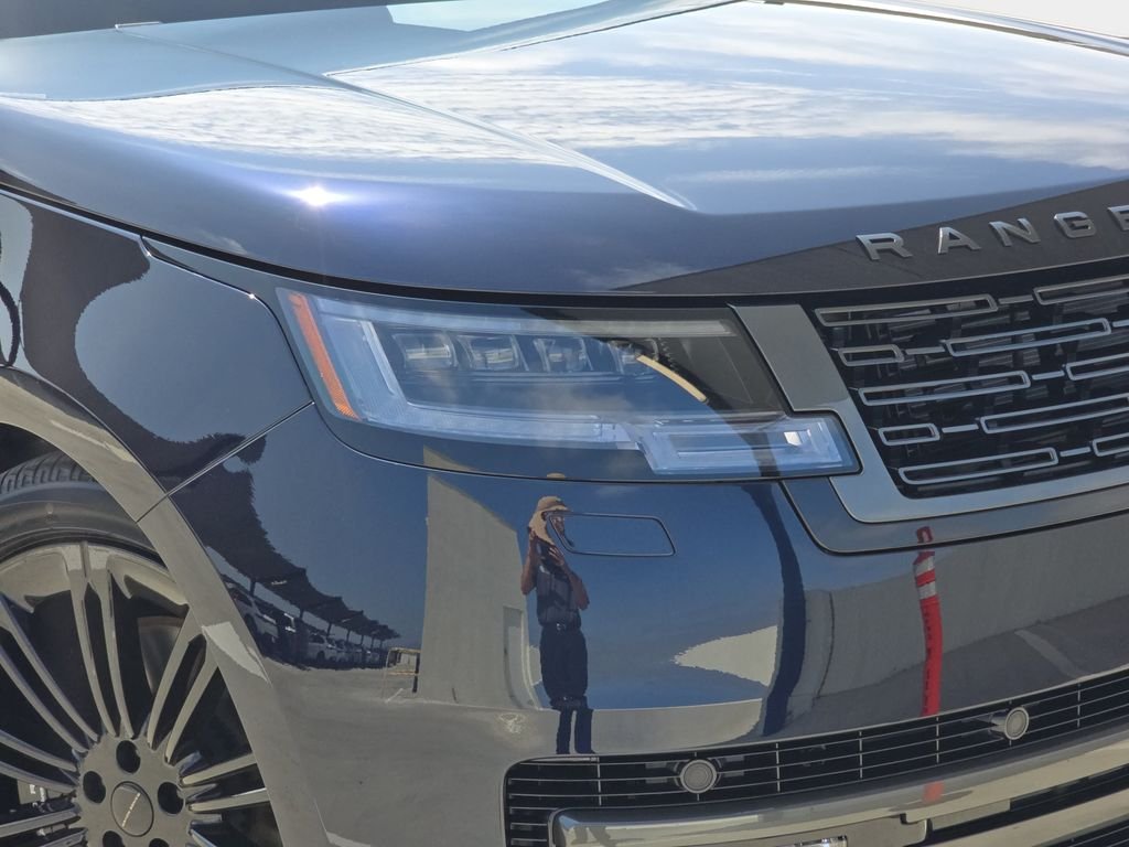 New 2026 Constellation Blue Ultra Metallic Gloss Land Rover SE image 34