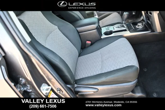 Used 2018 Gray Toyota SR5 image 20