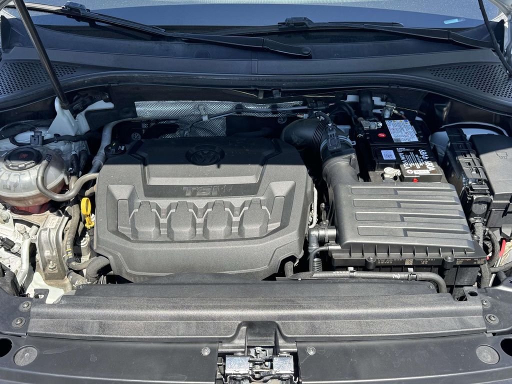 2018 Volkswagen Tiguan SE - Photo 13
