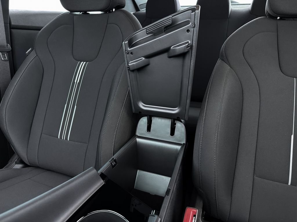 2025 Hyundai Elantra Blue - Photo 26