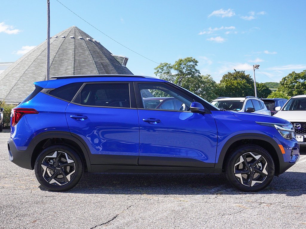 Used 2026 Blue Kia S image 18