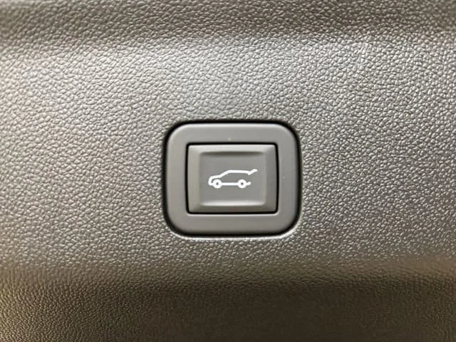New 2026 Summit White GMC Elevation image 22