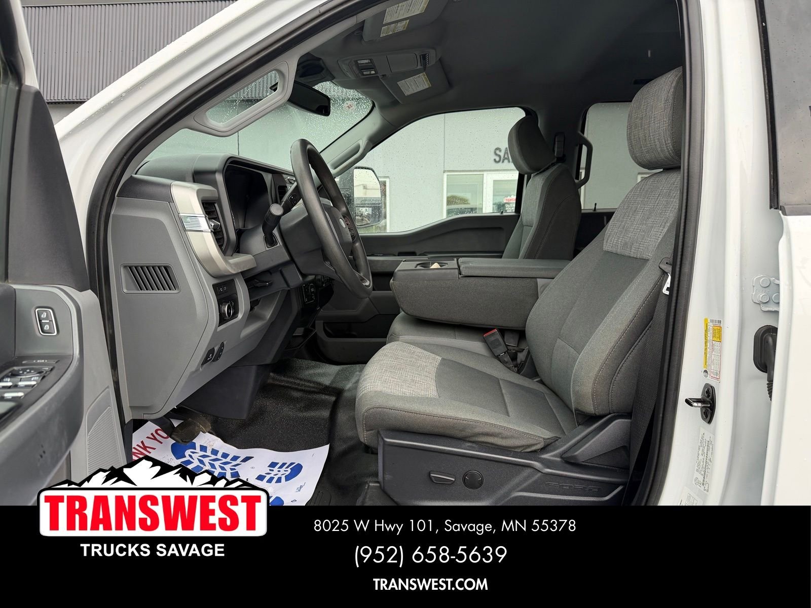 Used 2023  Ford XLT image 9