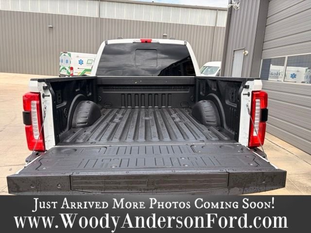 Used 2024 Star White Ford King Ranch image 7