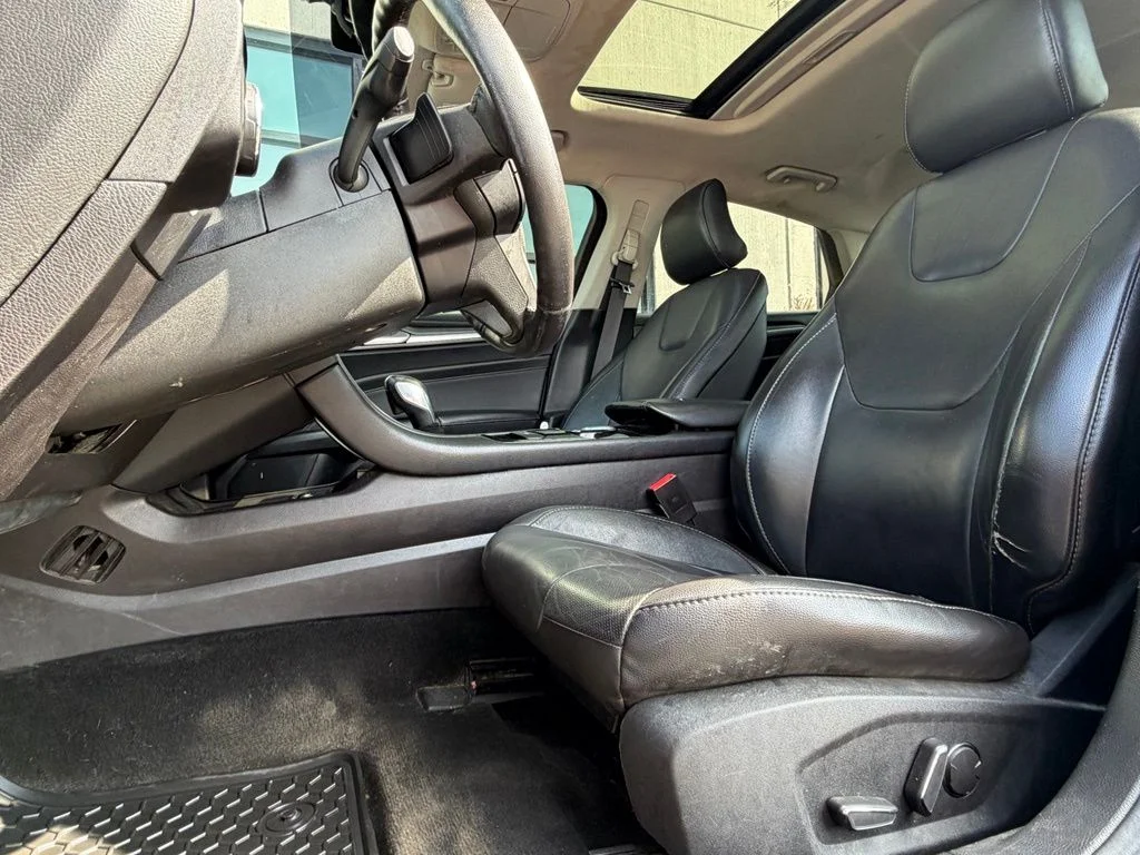 Used 2016 Blue Ford Titanium image 6