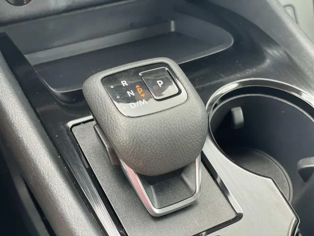 Used 2025 Red Nissan SV image 31