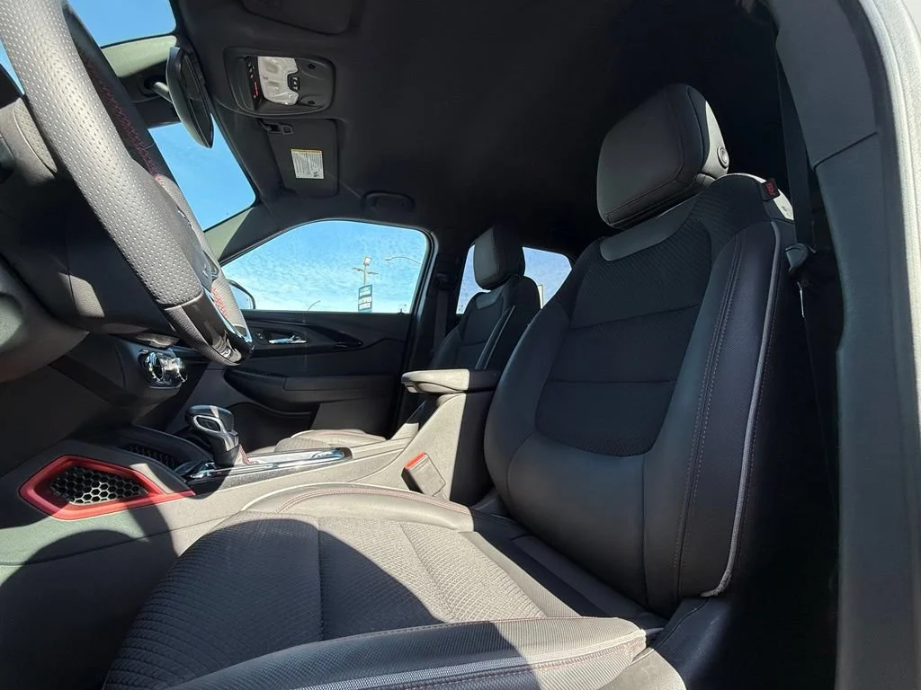 Used 2023 SUMMIT WHITE Chevrolet RS image 32