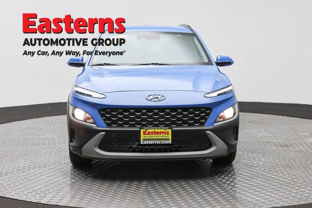 Used 2022 Blue Hyundai SEL image 2