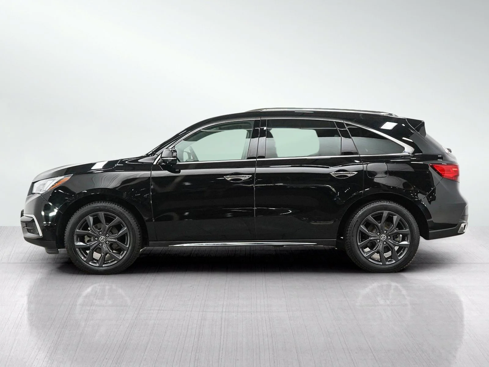Used 2018 Acura MDX Advance Package with VIN 5J8YD4H88JL000189 for sale in Burnsville, Minnesota