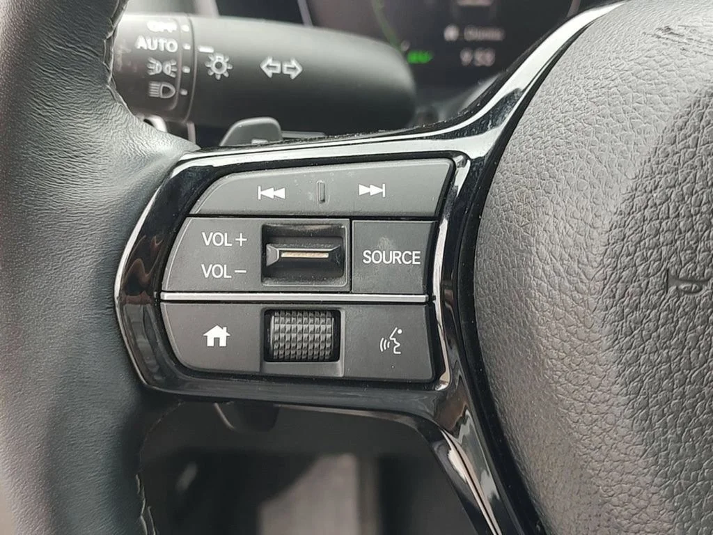 Used 2025 White Honda Sport image 20