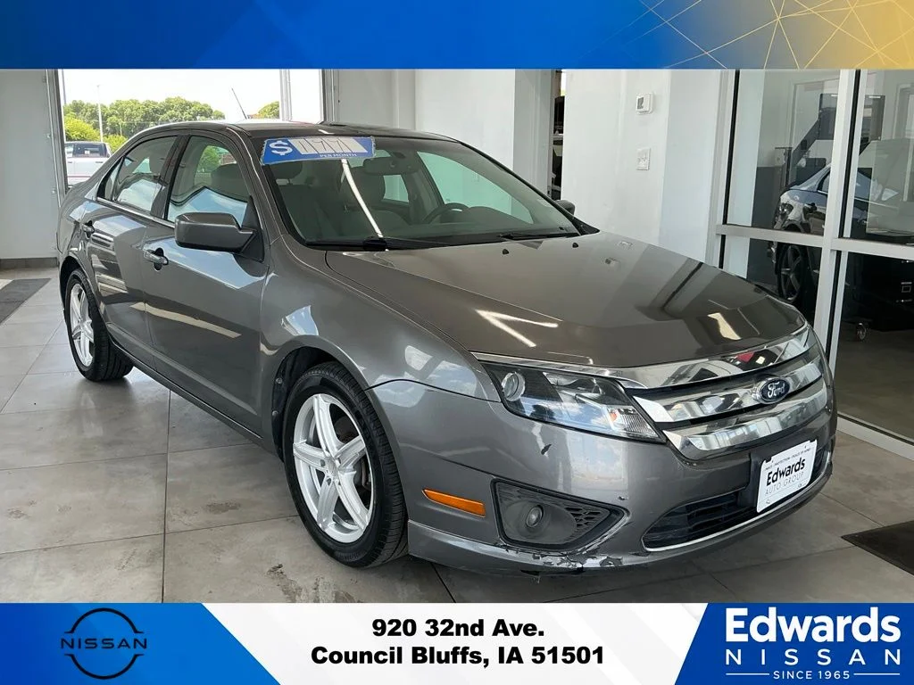 Used 2011 Ford Fusion SE with VIN 3FAHP0HA3BR121285 for sale in Council Bluffs, IA