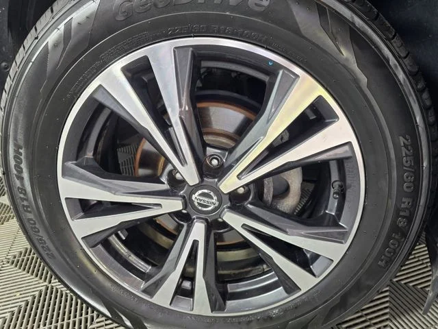 Used 2019 Nissan Rogue SV with VIN JN8AT2MV9KW400589 for sale in Nashua, NH