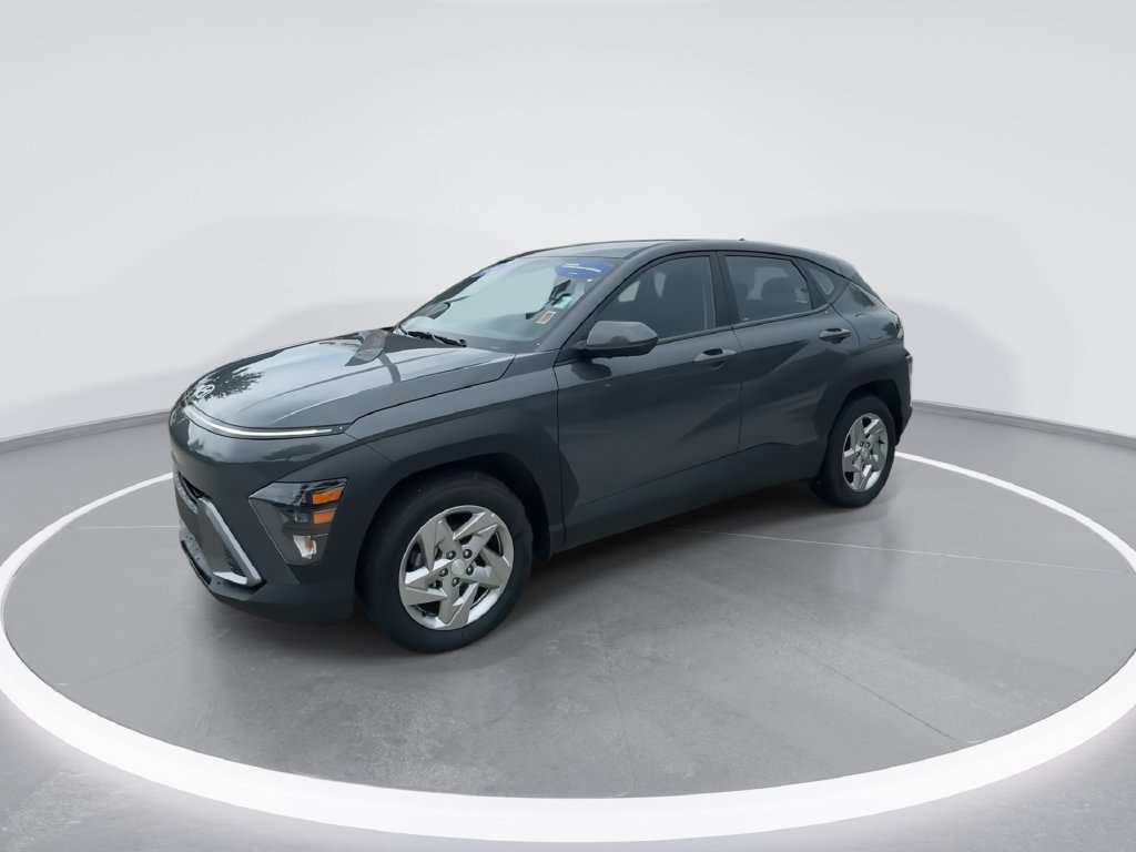 Certified Used 2026 Gray Pearl Hyundai SE image 4