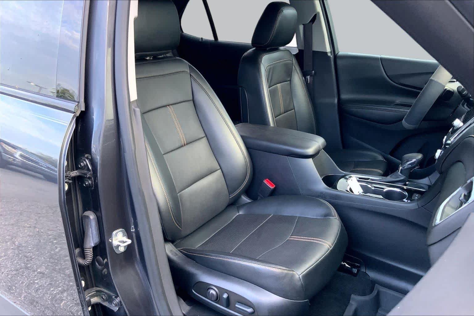 Used 2022 Iron Gray Metallic Chevrolet Premier image 8