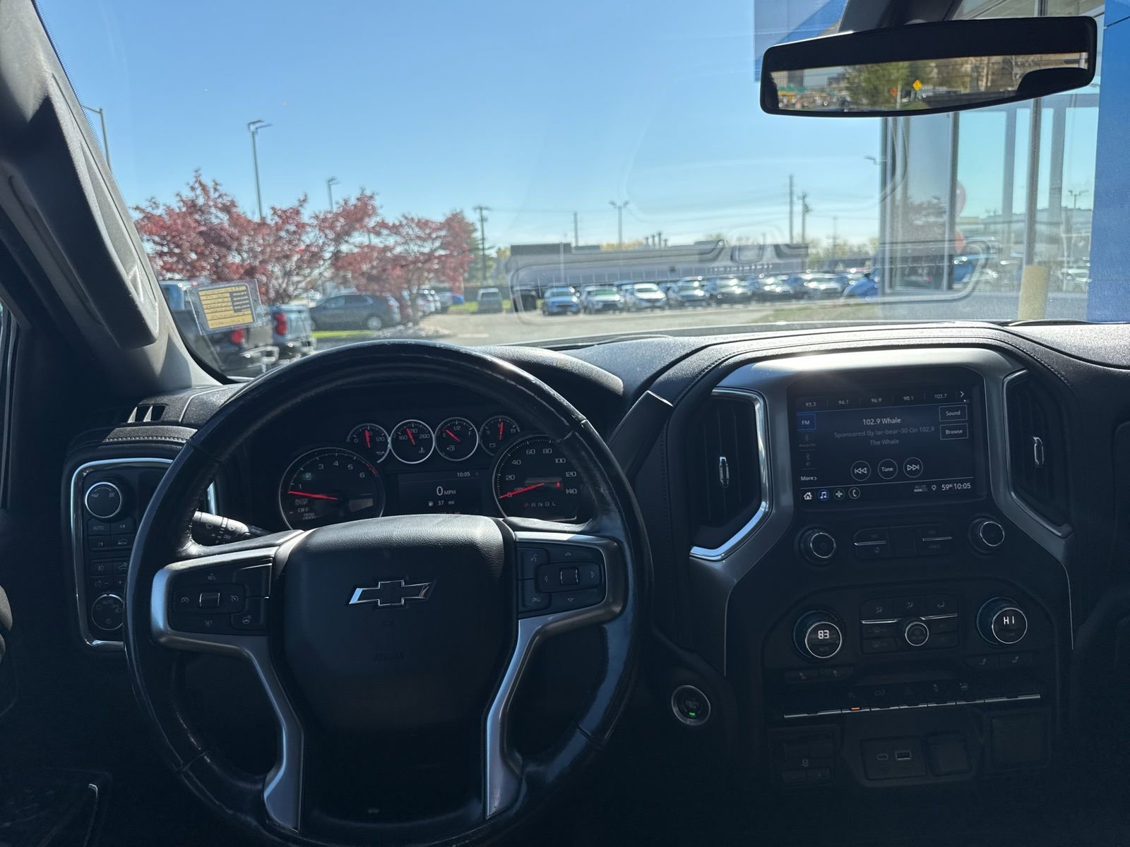 2019 Chevrolet Silverado 1500 RST - Photo 2