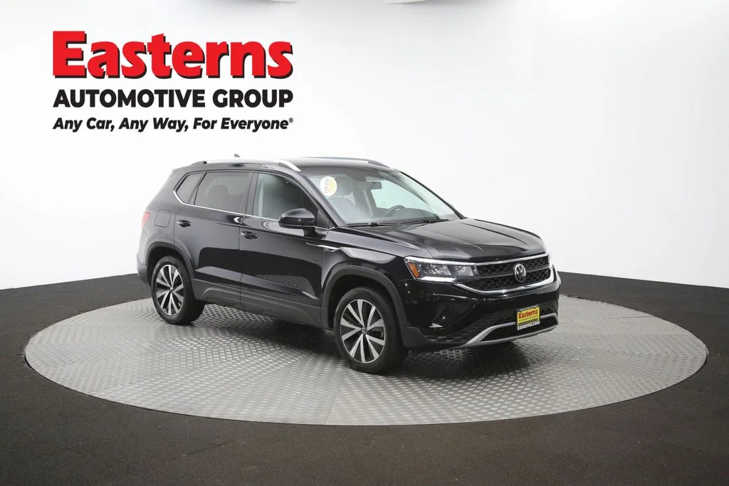 Used 2022 Black Volkswagen 1.5T SE image 45