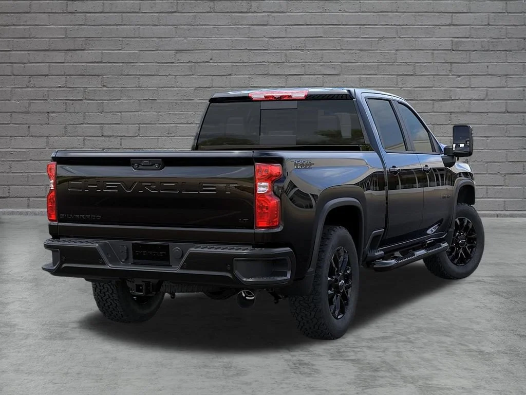 New 2026 Black Chevrolet LT image 5