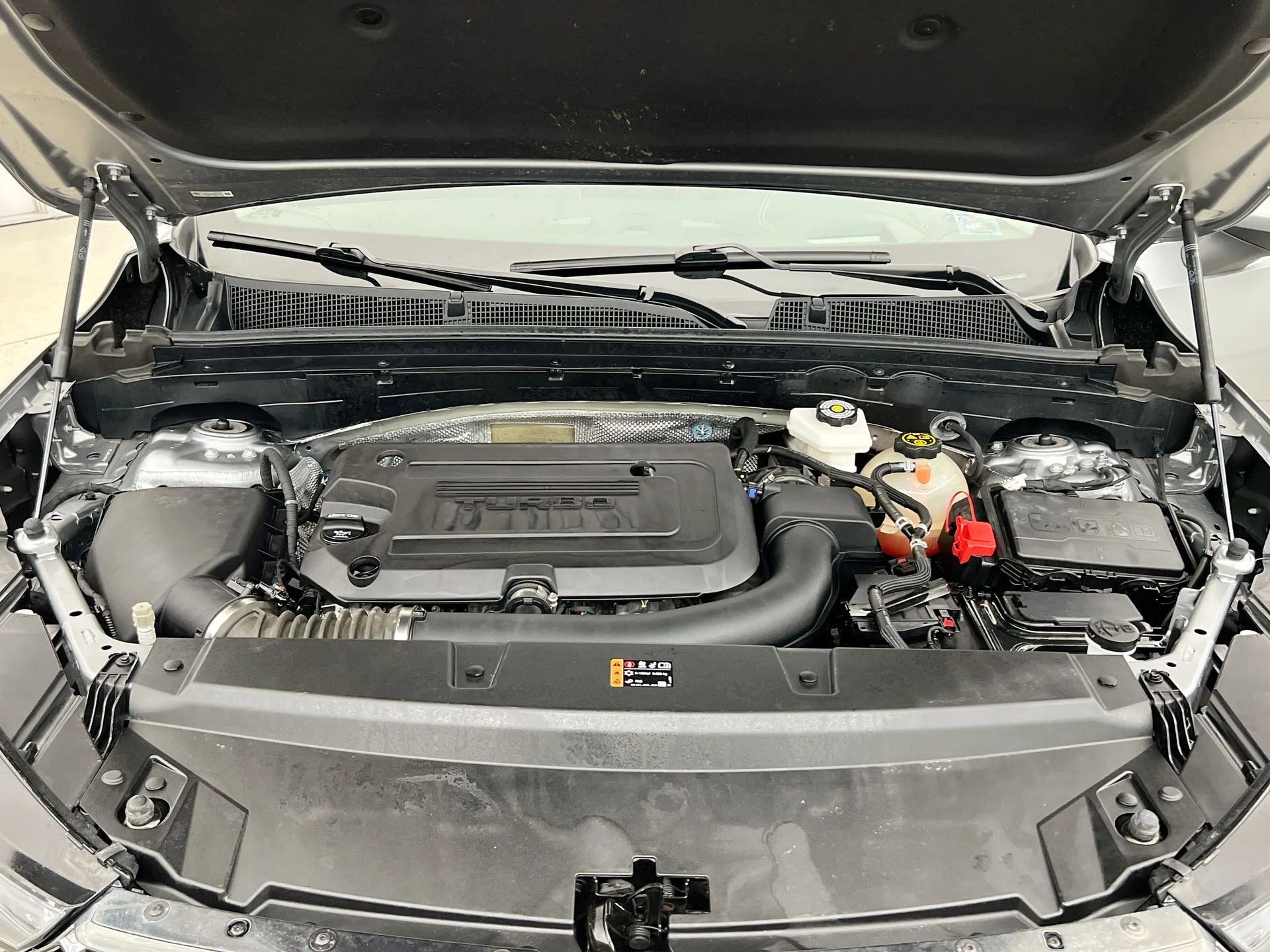 Certified Used 2023 Gray Buick Avenir image 39
