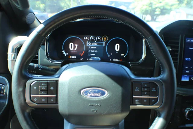 Used 2022  Ford LARIAT image 9