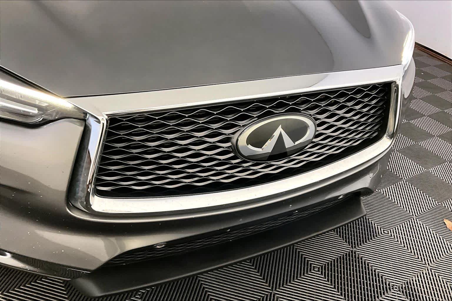 Used 2022 Graphite Shadow INFINITI ESSENTIAL image 32