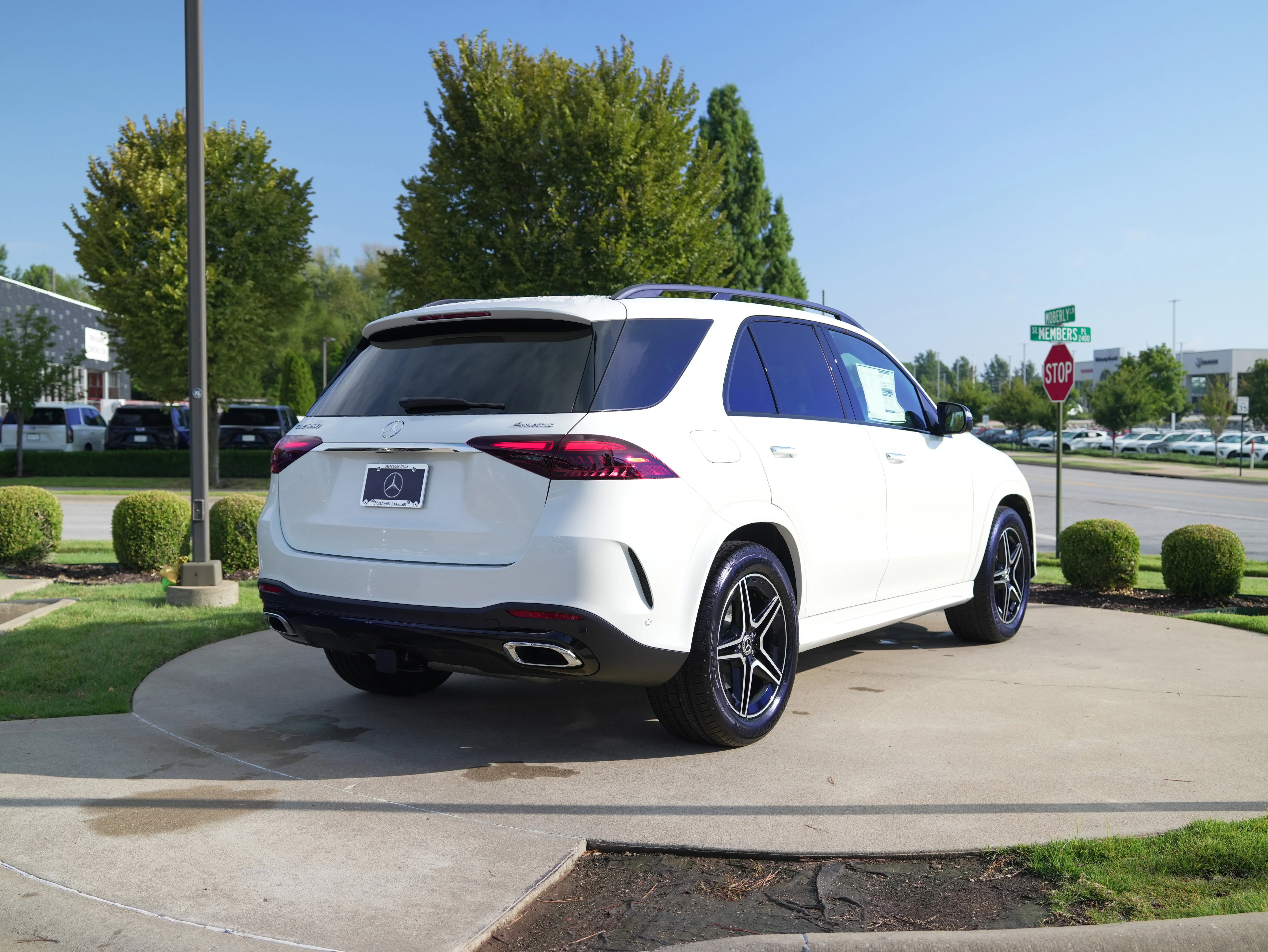 Used 2026 Moonlight White Mercedes-Benz GLE 350 image 8