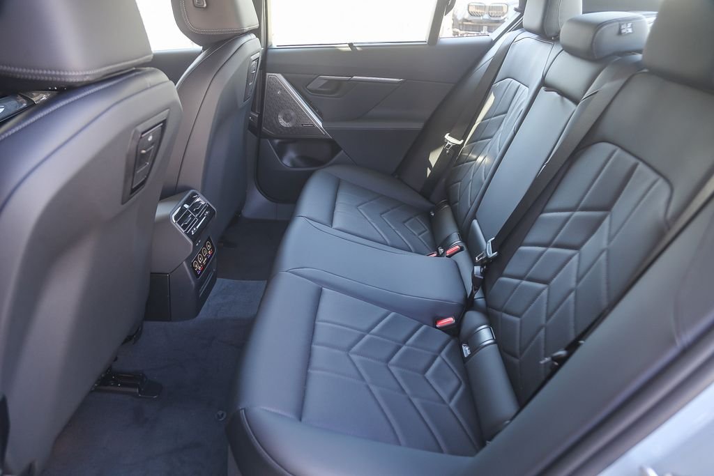 New 2027 Brooklyn Grey Metallic BMW 550e xDrive image 14