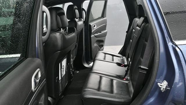 Used 2021 Blue Jeep Limited image 22