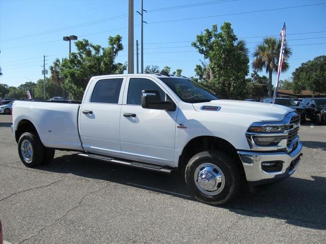 New 2026 Bright White Clear-Coat Exterior Paint RAM Tradesman image 2