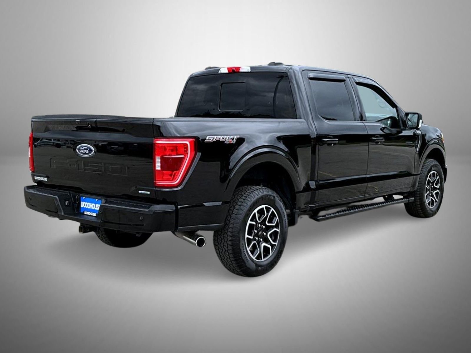Used 2023 Black Ford XLT image 5