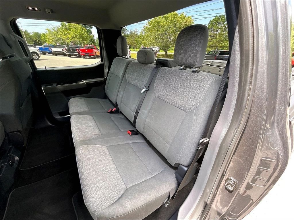 Used 2022 Gray Ford XLT image 25