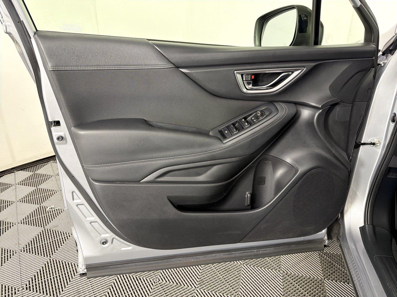 2023 Subaru Forester Premium - Photo 8