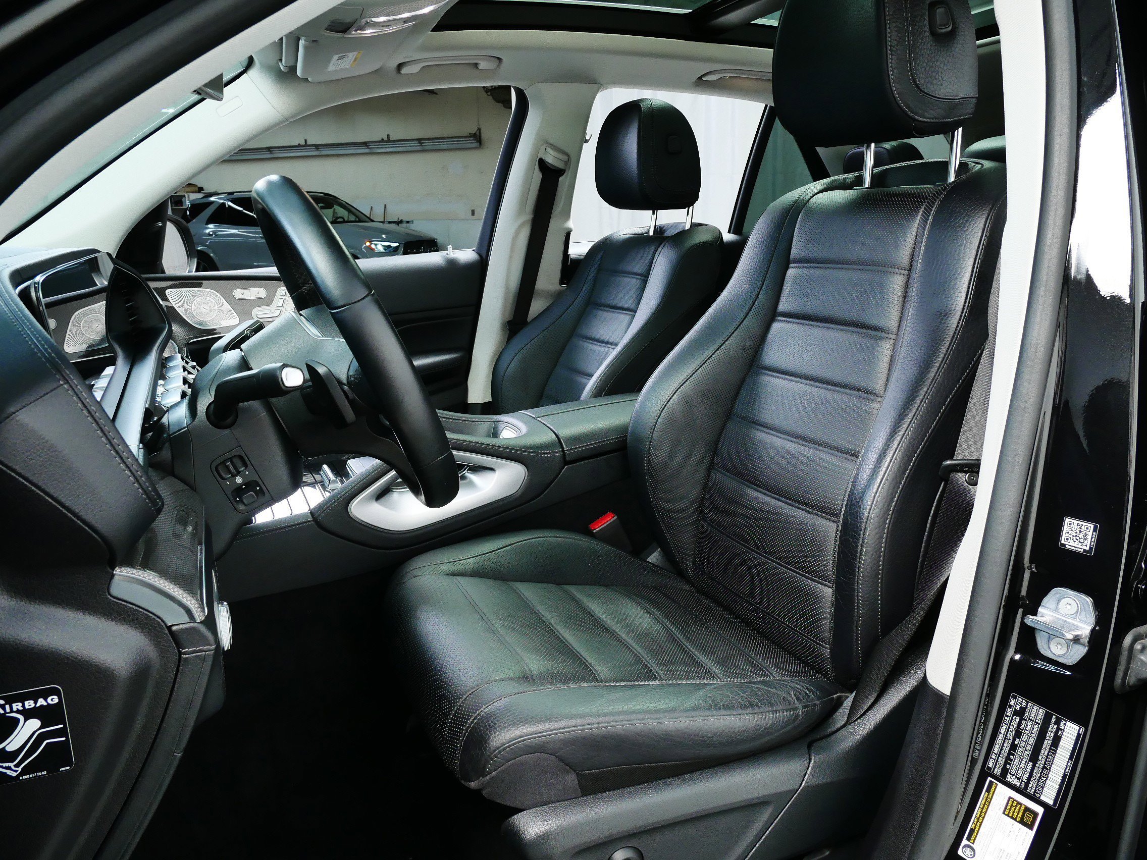 Used 2020 Mercedes-Benz GLE GLE450 with VIN 4JGFB5KE8LA038211 for sale in Minnetonka, Minnesota