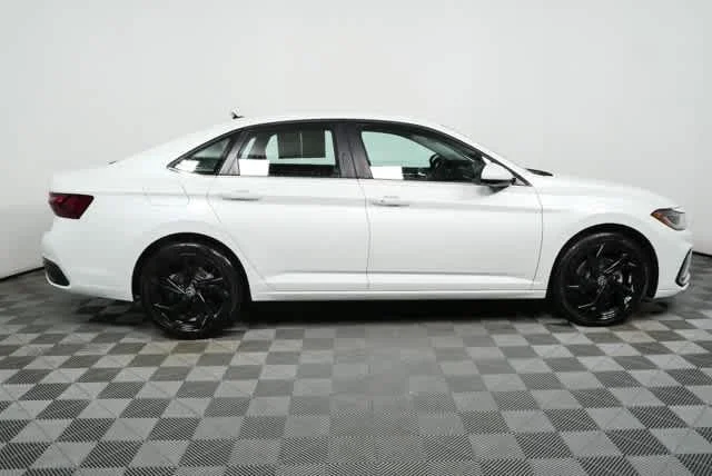 Certified Used 2025 Opal White Pearl Volkswagen SE image 2
