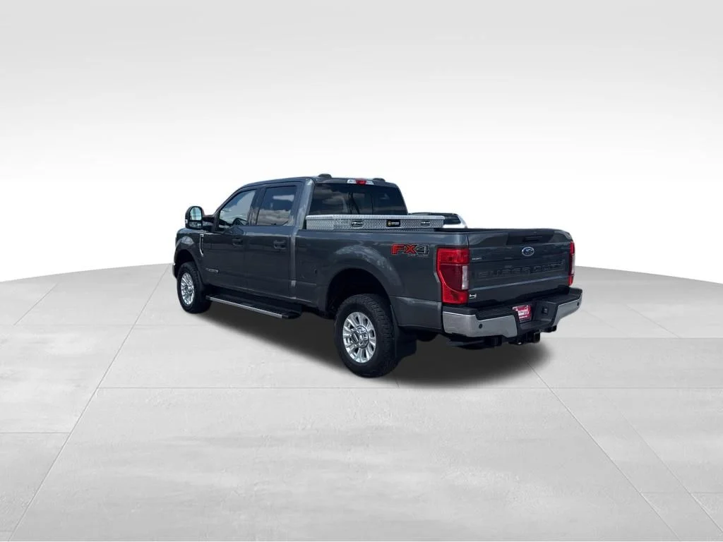 Used 2020 Gray Ford XLT image 3