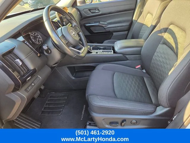 Used 2024 Pearl White Nissan SV image 9