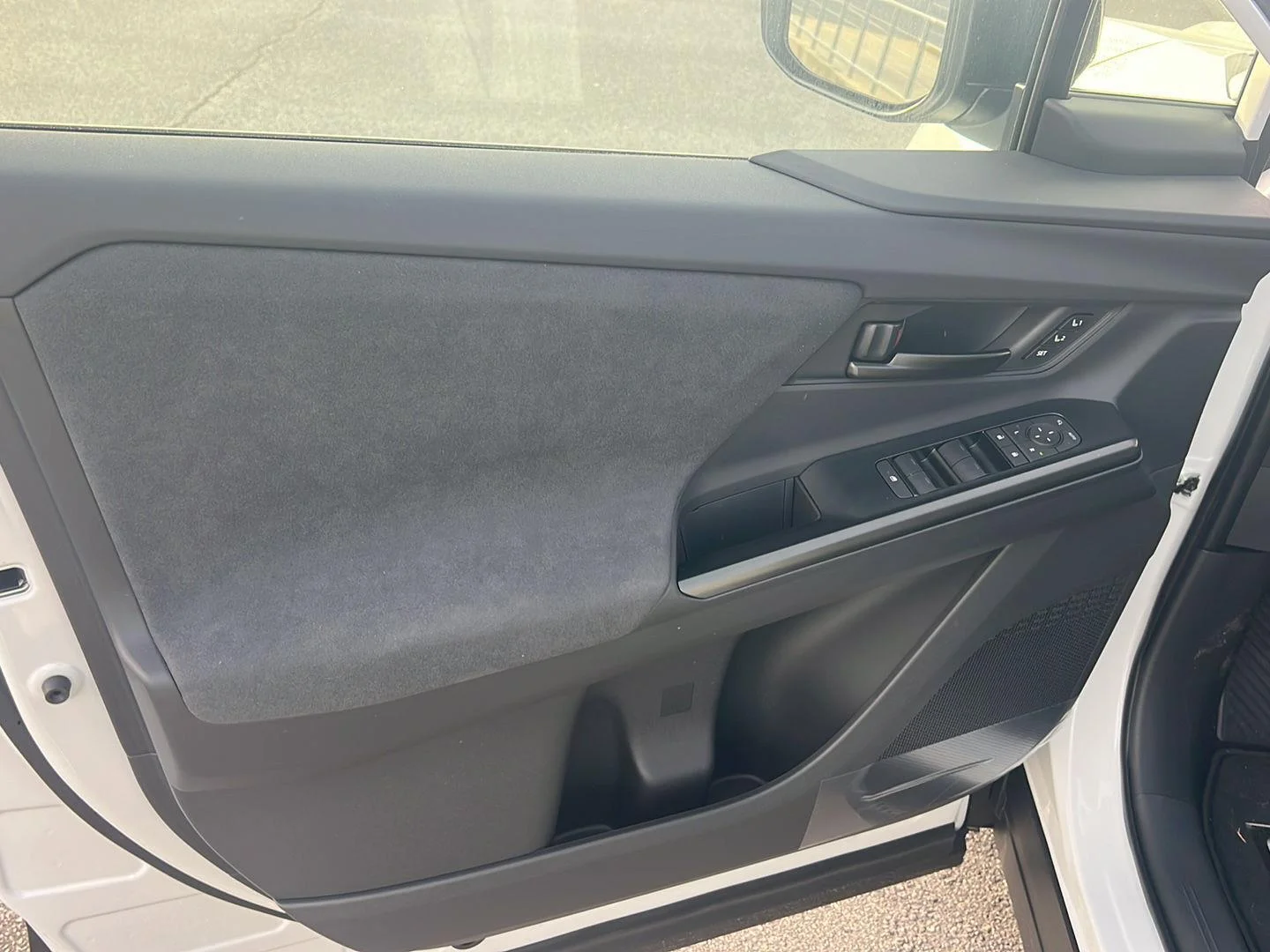 New 2026 Wind Chill Pearl Toyota XSE image 16