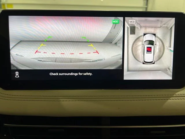 Used 2022 Gray INFINITI LUXE image 17
