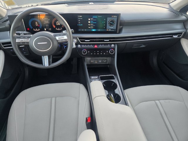 Used 2025 Blue Hyundai SEL image 9