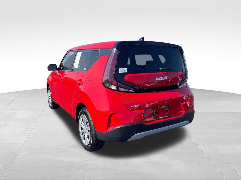 Used 2024 Red Kia LX image 3