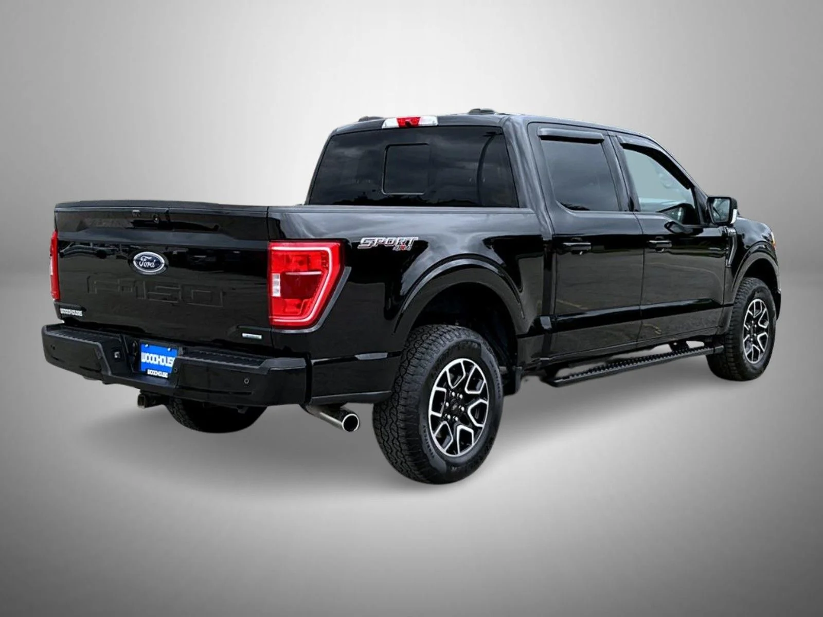 Used 2023 Black Ford XLT image 5