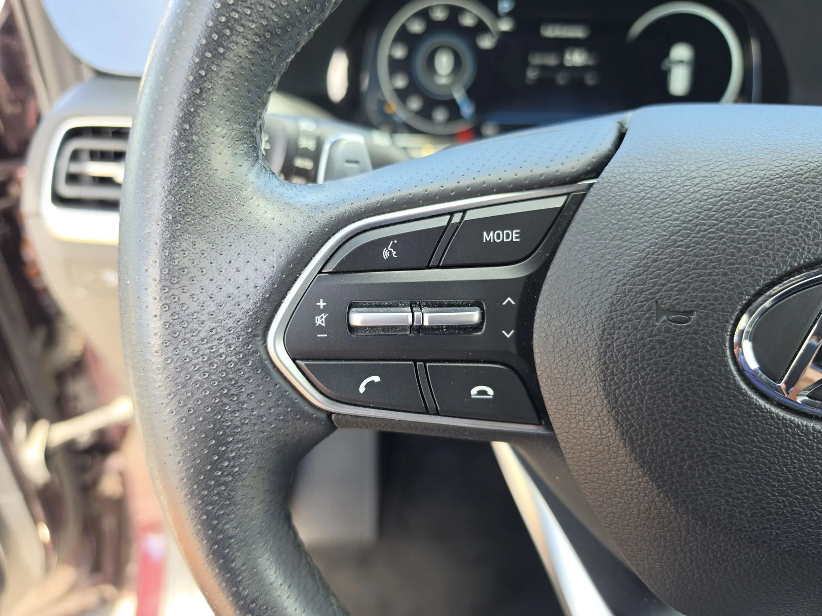 Used 2020 Red Hyundai Limited image 33