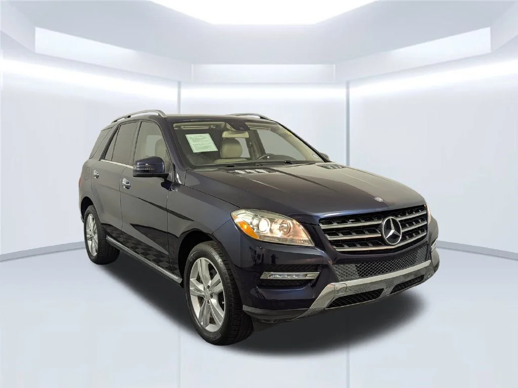 Certified Used 2013 Blue Mercedes-Benz ML 350 image 25