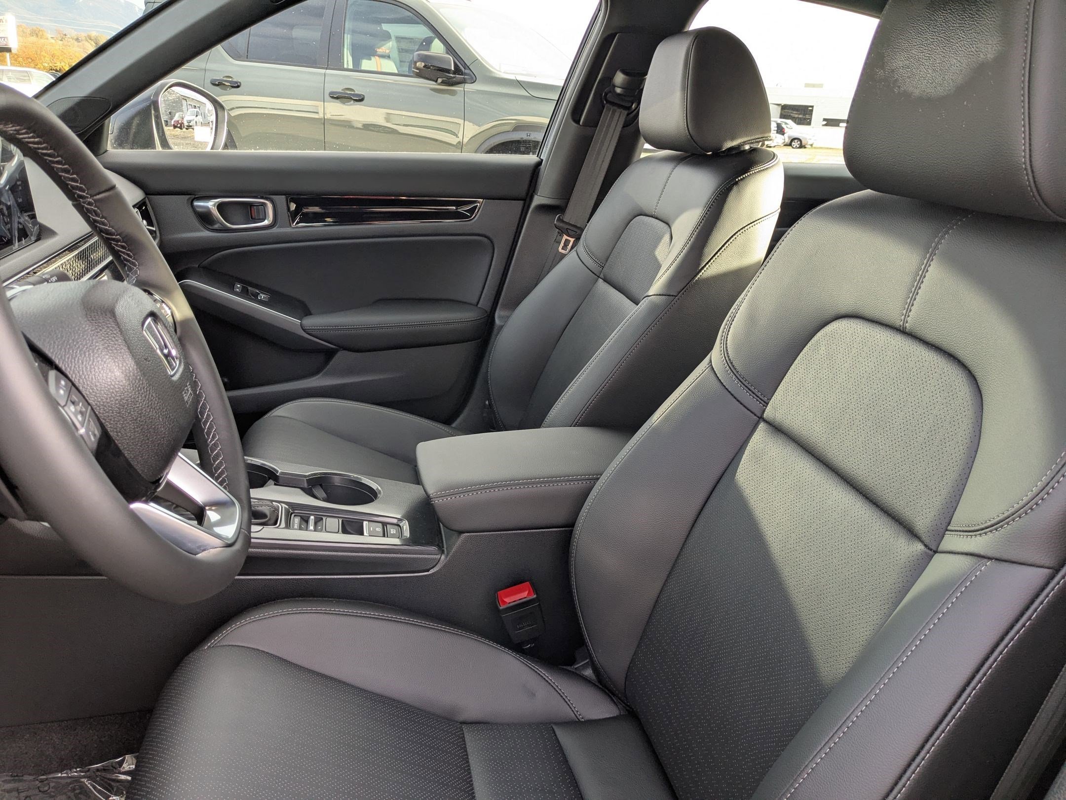 2026 Honda Civic Hatchback Sport Touring - Photo 14