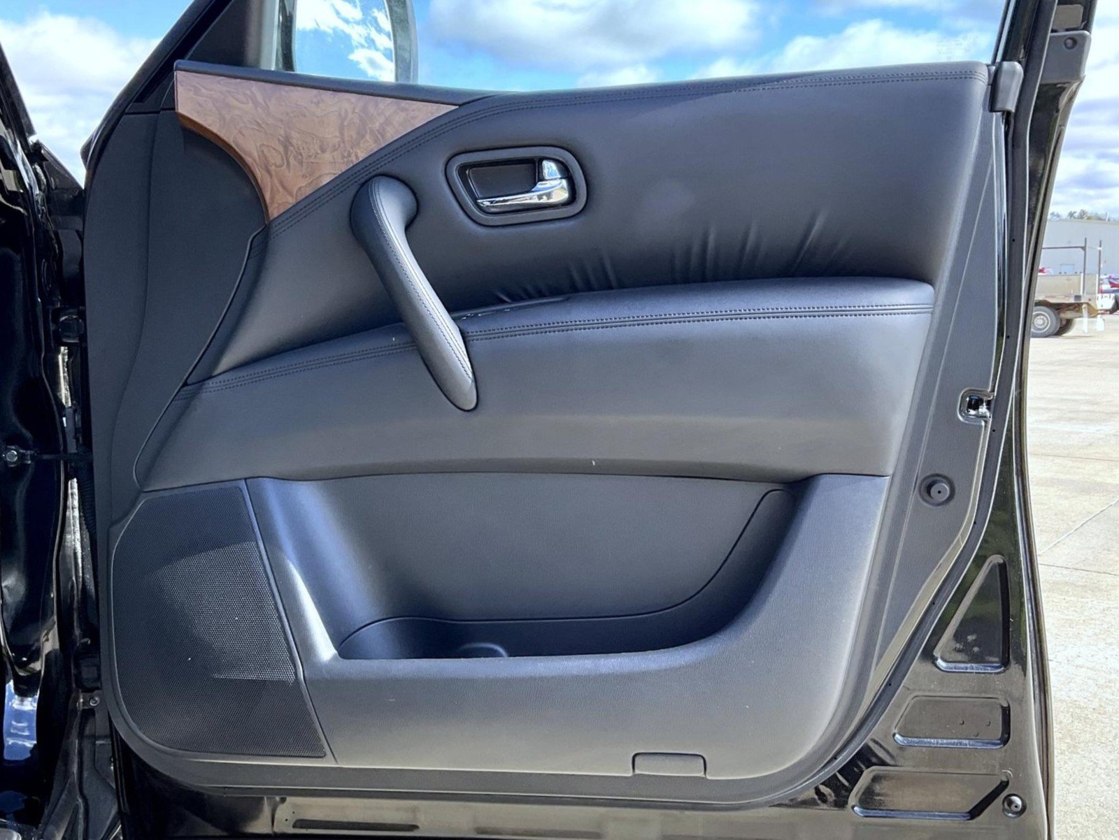 2022 Nissan Armada SL - Photo 20