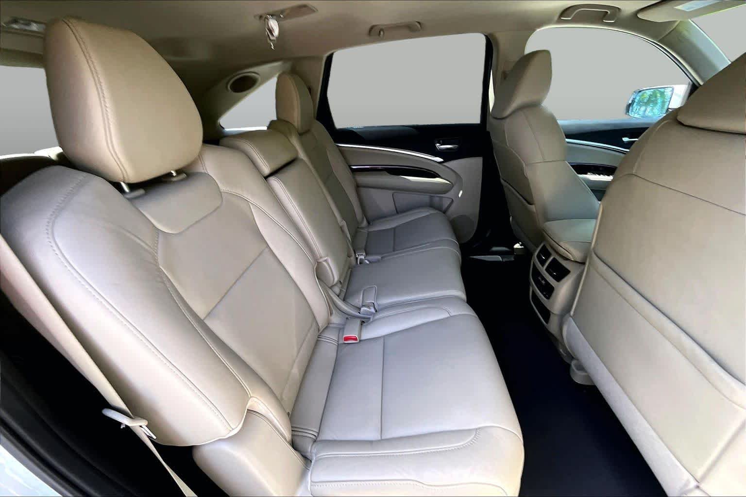 Used 2016 White Diamond Pearl Acura w/Tech image 20