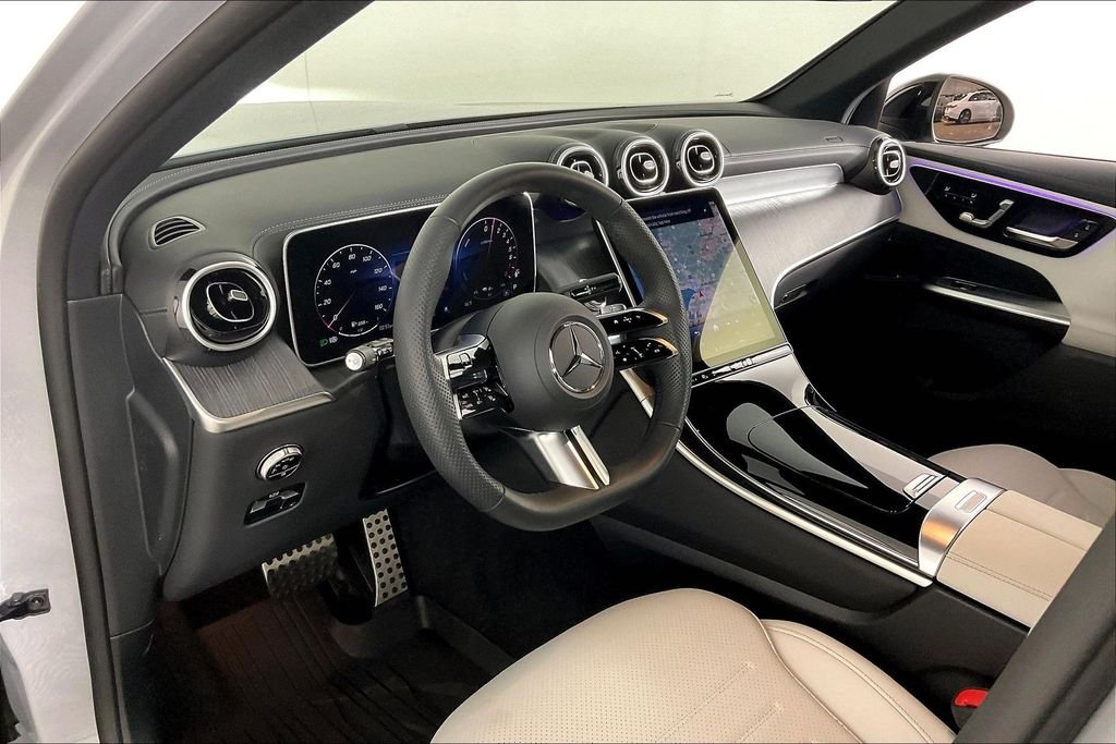 2025 Mercedes-Benz GLC Base - Photo 11