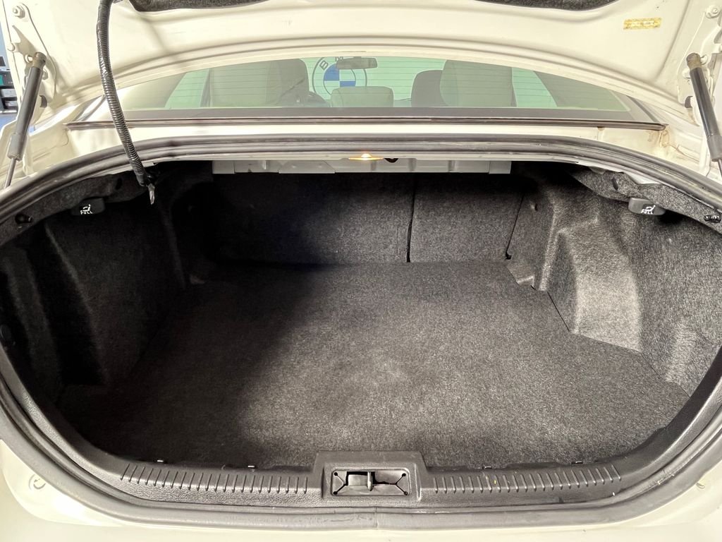Used 2012 White Ford SE image 14