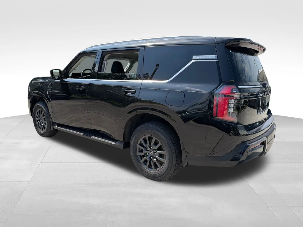 2026 Nissan Armada SV - Photo 5