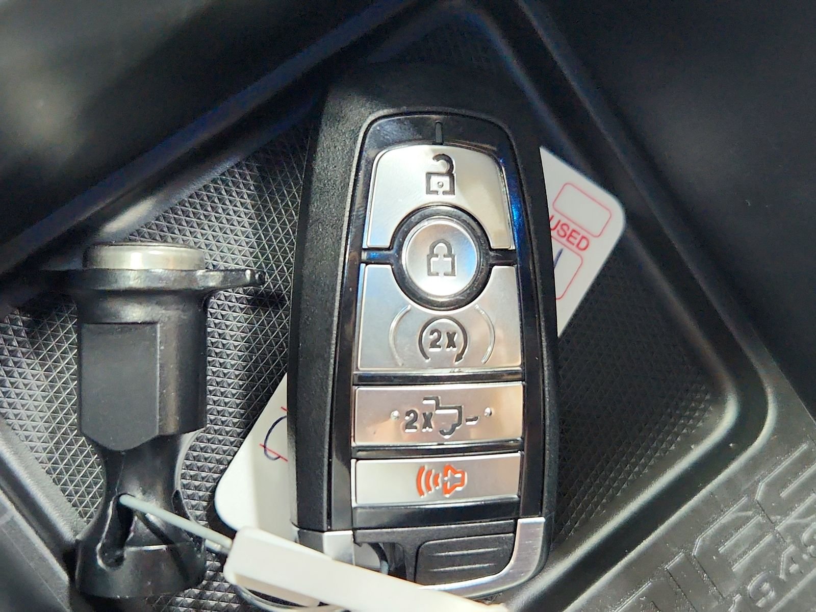 2026 Ford F-350 Super Duty Platinum - Photo 36